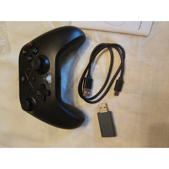 Game Controller Wireless Gamepad - RH-1022 - Dongle and Charger - Picture 3 of 4
